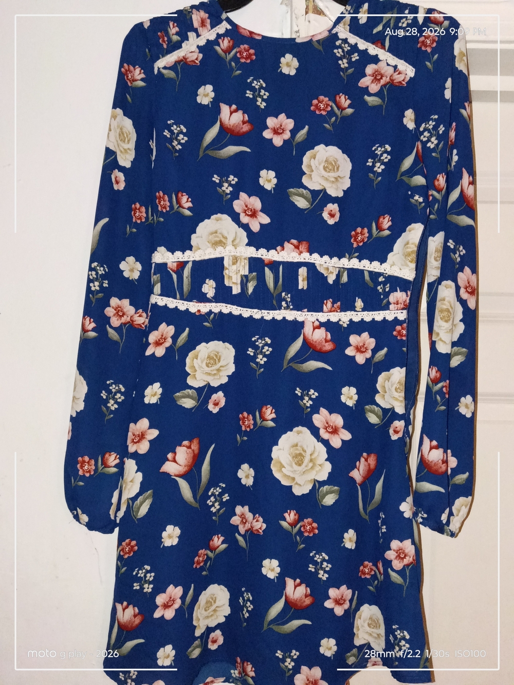 Forever 21 Blue Floral Long-Sleeve Dress